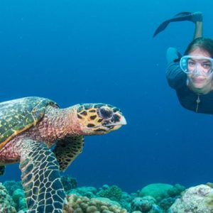 Maldives Honeymoon Package InterContinental Maldives Maamunagau Resort Scuba Diving