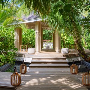 Maldives Honeymoon Packages Baglioni Maldives Resorts Spa Entrance Deck