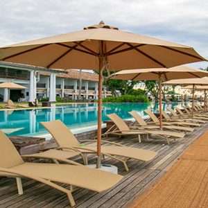 Pool And Sun Loungers The Fortress Resort & Spa Sri Lanka Honeymoons