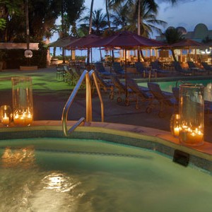 Fairmont Royal Pavilion swimming pool and jacuzzi