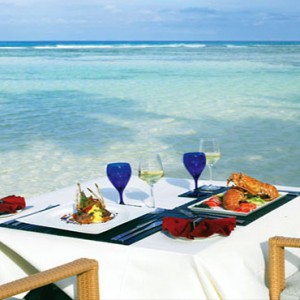 Hilton Seychelles Labriz Resort & Spa - Luxury Seychelles Honeymoon Packages - Private beach dining