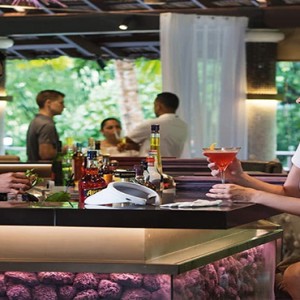 Constance Lemuria - Luxury Seychelles Honeymoon Packages - Diva bar