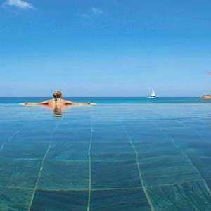 Constance Lemuria - Luxury Seychelles Honeymoon Packages - Presidential villa infinity pool