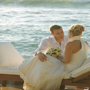 Constance Lemuria - Luxury Seychelles Honeymoon Packages - wedding couple