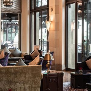 Dubai Honeymoon Packages Jumeirah Mina A Salam At Madinat Jumeriah Lounge