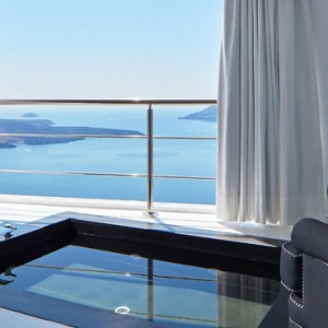 2 EXPERIENCE JETTED TUB SUITES - sun Rocks Hotel Santorini - luxury santorini honeymoon packages