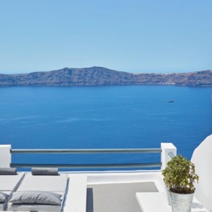 2 SUN ROCKS SUITE WITH PRIVATE POOL - sun Rocks Hotel Santorini - luxury santorini honeymoon packages