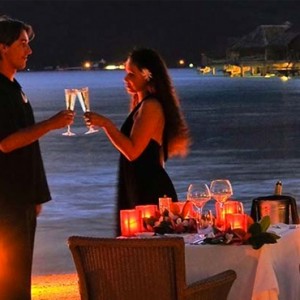 Dining 11 - InterContinental Bora Bora Resort and Thalasso Spa - Luxury Bora Bora honeymoon Packages