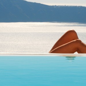 Pool - sun Rocks Hotel Santorini - luxury santorini honeymoon packages