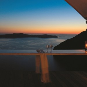 dining 3 - sun Rocks Hotel Santorini - luxury santorini honeymoon packages