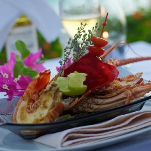 dining - Intercontinental Bora Bora Le Moana Resort - Luxury Bora Bora Honeymoon Packages