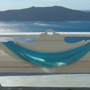 relax - sun Rocks Hotel Santorini - luxury santorini honeymoon packages