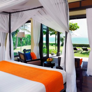 Anantara-Mui-Nu-Resort-&-Spa-one-bedroom-baechfront-pool-villa