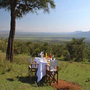 _mara-bushtops-outdoor-dining