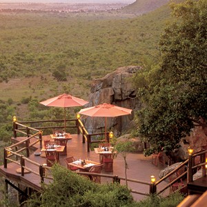 Ulusaba-Private-Game-Reserve-safari-viewing-deck