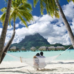 Beach 3 - Bora Bora Pearl Beach Resort - Luxury Bora Bora Honeymoon Packages