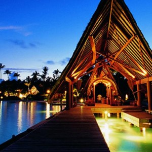 Dining - Bora Bora Pearl Beach Resort - Luxury Bora Bora Honeymoon Packages