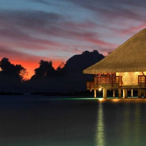 Sunset Restaurant and Bar - Four Seasons Bora Bora - Luxury Bora Bora Honeymoon Packages