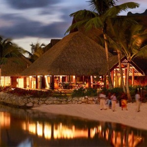 beach - Four Seasons Bora Bora - Luxury Bora Bora Honeymoon Packages