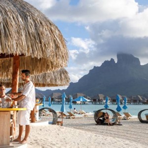 dining 6 - Four Seasons Bora Bora - Luxury Bora Bora Honeymoon Packages