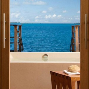 villas 10 - Four Seasons Bora Bora - Luxury Bora Bora Honeymoon Packages