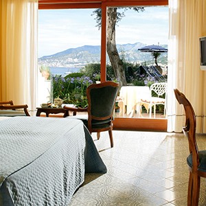 Grand Hotel Capodimonte - Italy Honymoon Packages - bedroom