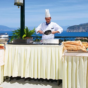 Grand Hotel Capodimonte - Italy Honymoon Packages - buffet