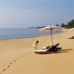 Tanjong Jara - Penang Honeymoon - beach3