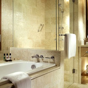 grand hyatt bali - bali honeymoon - bathroom