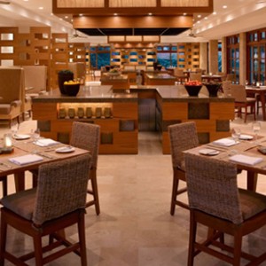 grand hyatt bali - bali honeymoon - restaurant