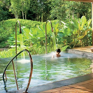 phulay bay, Krabi - Thailand Honeymoon Packages - spa pool