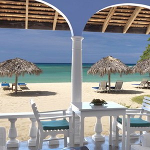 Jamaica Inn - Jamaica Honeymoon Packages - deck