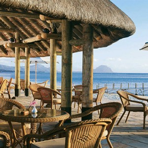 La Pirogue Resort and Spa - Luxury Mauritius Honeymoon Packages - Beach bar