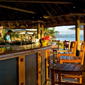 La Pirogue Resort and Spa - Luxury Mauritius Honeymoon Packages - beach bar 1