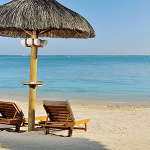 Le Cardinal - Mauritius Honeymoon Packages - beach2