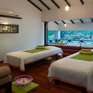 Cinnamon Lodge Habarana - Luxury Sri Lanka Honeymoon Package - spa treatment room