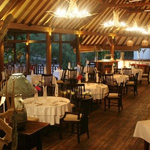 Denis Private Island - Seychelles Honeymoon Packages - dining