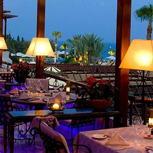 Four Seasons Limassol - Luxury holidays cyprus - bar