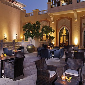 Shangri-La Abu Dhabi - Abu Dhabi Honeymoon Packages - terrace dining