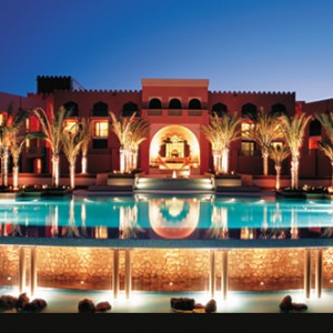 Shangri-La Barr Al Jissah - infinity pool