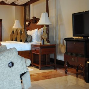 Sri Lanka Honeymoon Packages Earls Regency Kandy Sri Lanka Luxury Suite