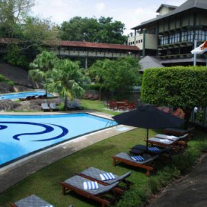 Sri Lanka Honeymoon Packages Earls Regency Kandy Sri Lanka Pool