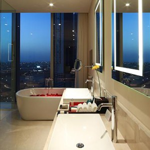 The Oberoi, Dubai - Dubai Honeymoon Packages - bathroom