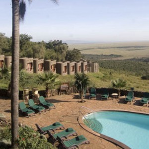 Mara Serena Lodge - Kenya Safari Honeymoon - pool