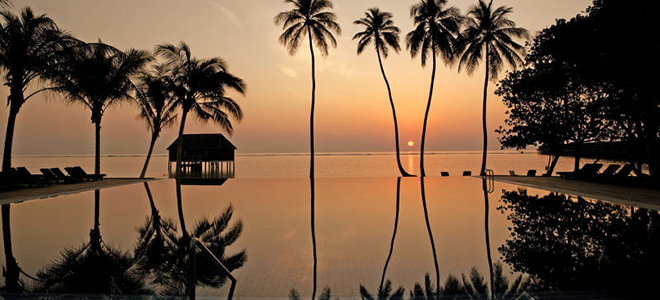 Luxury - Holidays - Maldives - Meeru Island Resort - Sunset