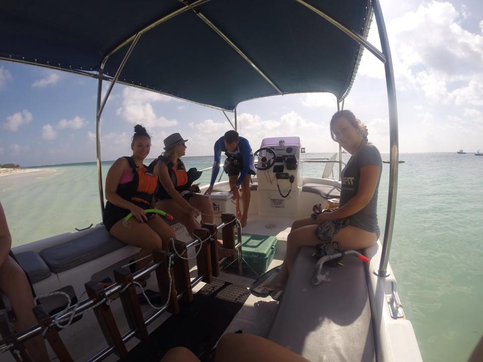 Snorkeling-Tour-Desroche-Island-Seychelles