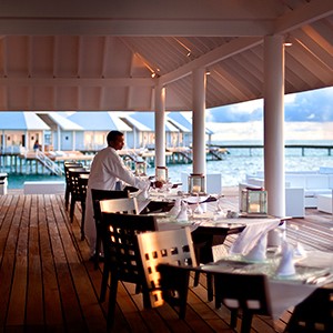 Maldives honeymoon packages - Diamonds Thudufushi - restaurant