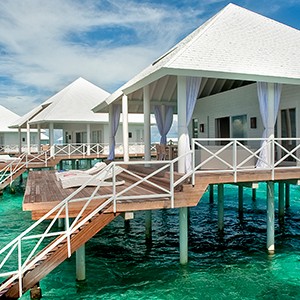 Maldives honeymoon packages - Diamonds Thudufushi - water villa