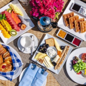 Dusit Thani Maldives Maldives Honeymoon Packages Floating Breakfast