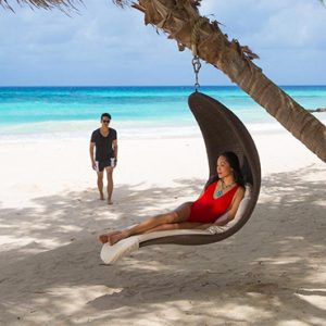 Barbados-Honeymoon-Packages-Sandals-Barbados-beach-4